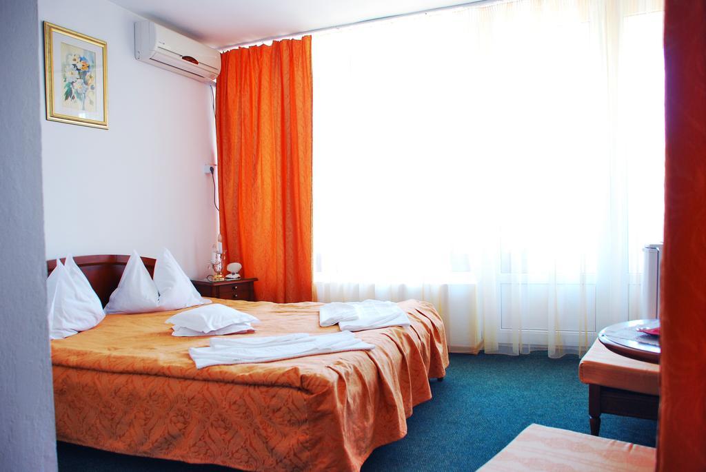 Hotel Scoica Jupiter Exterior photo